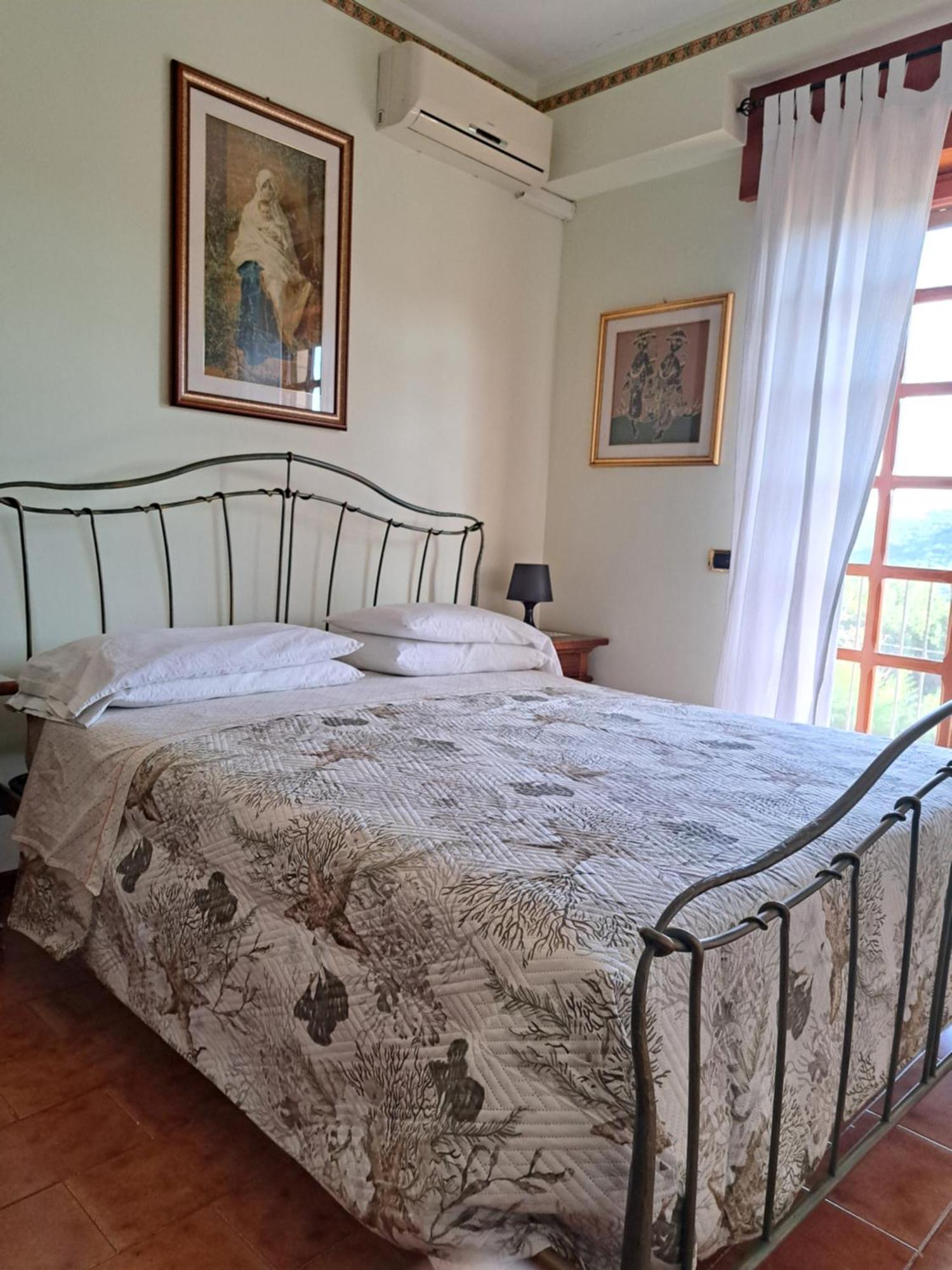 Appartamento Serenella Maenza Екстериор снимка